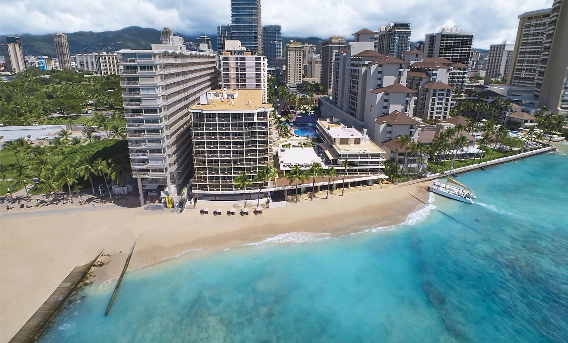 image of Outrigger Reef Waikiki Beach Resort | Destination Weddings