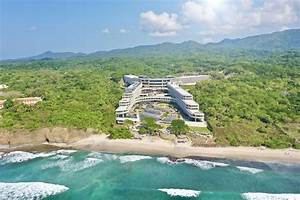 Dreams Bahia Mita Surf & Spa Resort